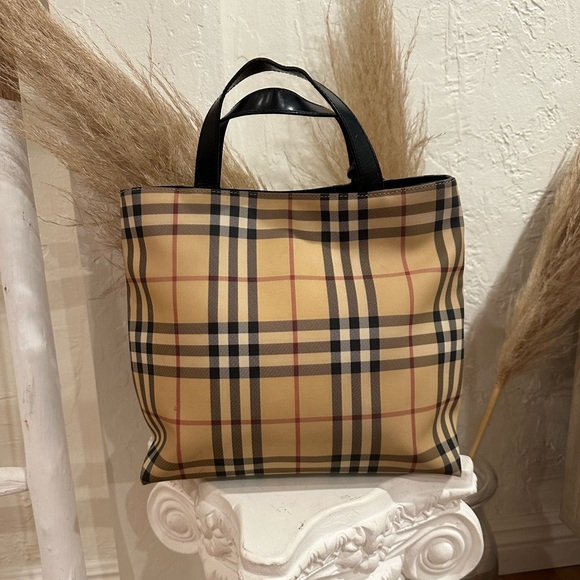Burberry Nova Check Tote Bag in Coated Canvas - Picture 3 of 12